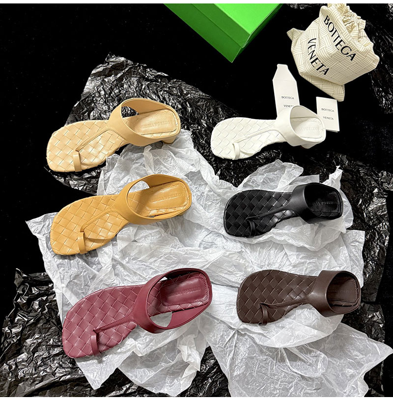 BOTTEGA VENETA-07021 보테가 베네타 2026SS 직조 클립온 플립플롭