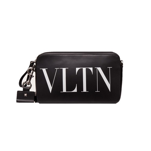 [스페셜오더]VALENTINO-TY2B0704 발렌티노 블랙 VLTN 크로스 바디 백